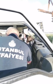 İstanbul- Silivri'de evin önündeki minibüsü kaçıran çocuklar kaza yaptı: 2 yaralı