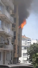 İstanbul- Beyoğlu'nda metruk binada korkutan yangın