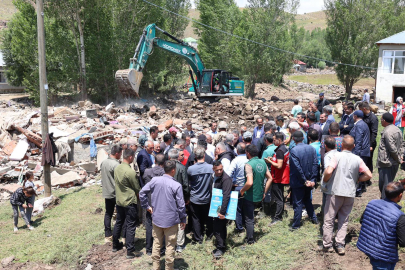 AFAD Başkanı Okay Memiş, Erzurum'da sel bölgesinde incelemelerde bulundu