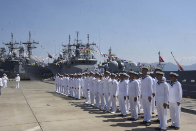 TCG Kuşadası ve TCG Kumkale, Katar'da görev yapacak