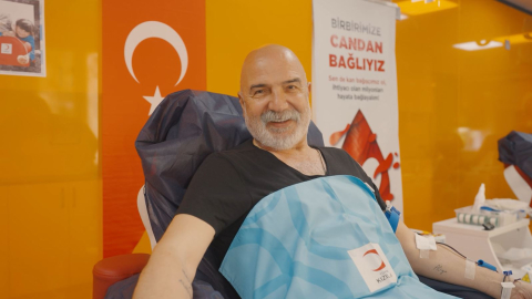 Ünlü oyuncular Türk Kızılay'a kan bağışı çağrısı yaptı(GÖRÜNTÜ EKLENDİ)