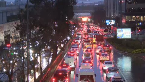 İstanbul - İstanbul'da trafik yoğunluğu yüzde 89’a ulaştı