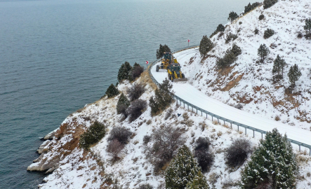 Van'da kardan kapanan 463 mahalle ve mezra yolu ulaşıma açıldı